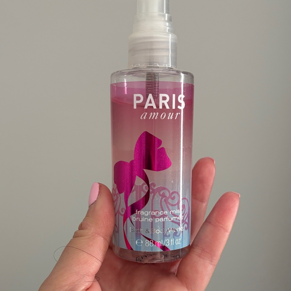 Bath & Body Works Paris Amour Pink